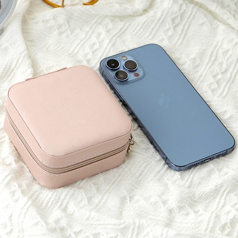 GlamKeep Case – Travel Jewellery Box for Women with Classic Design