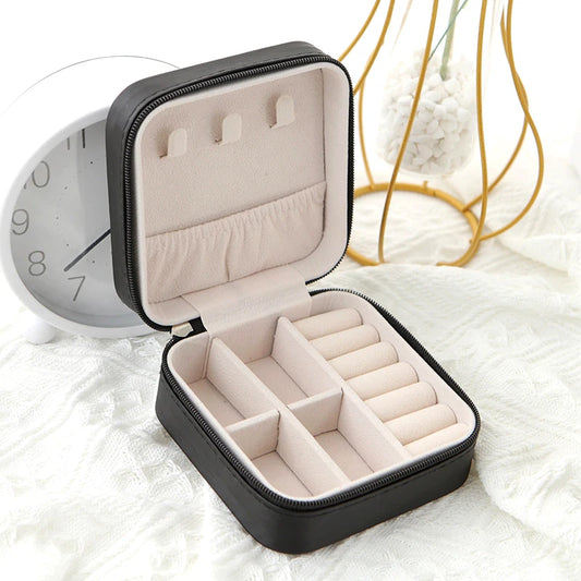 GlamKeep Case – Travel Jewellery Box for Women with Classic Design